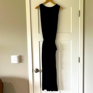Velvet by Graham & Spencer Lounge maxi dress with tie-belt and pockets